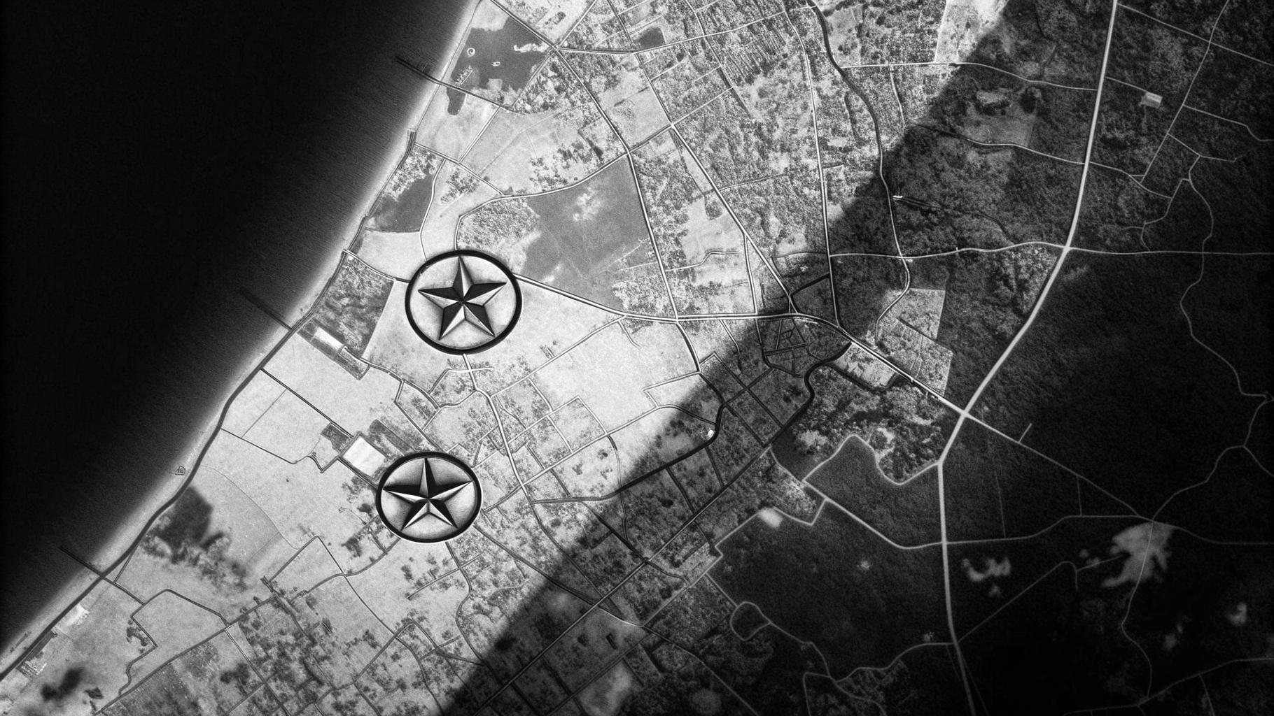 Illustration abstraite montrant une carte fragmentée de Gaza et des lignes de tension diplomatique